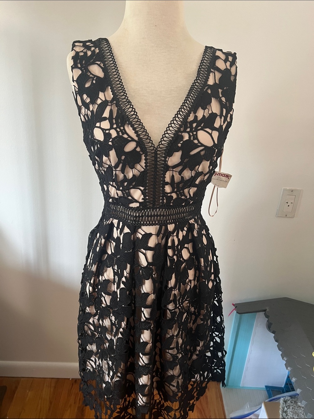 Ladies dress Romeo and Juliet NWT